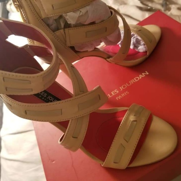 Shoes - Picture 2 of 3